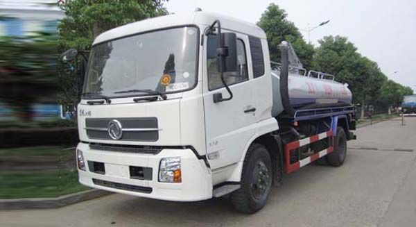 東風(fēng)天錦吸糞車(chē)