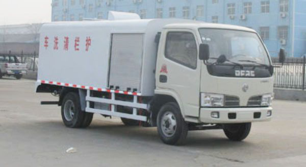 東風(fēng)福瑞卡護欄清洗車(chē)