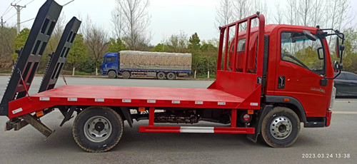 �{����������60�ڙCƽ��܇(ch��)