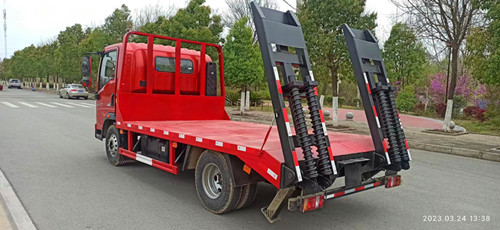 �{����������60�ڙCƽ��܇(ch��)