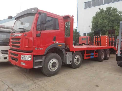 解放30噸挖機拖板車(chē)