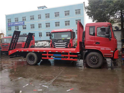 ���������{��8��ƽ��܇(ch��)