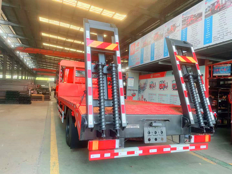 12���ھ�C�ϰ�܇(ch��)�|�L(f��ng)�Θ�